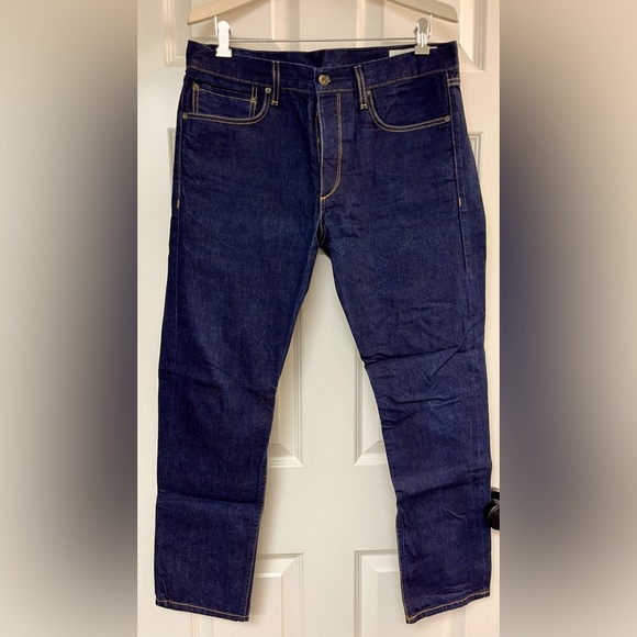 Rag & Bone men’s jeans. Size 34x30z. Amazing relaxed fit - Picture 1 of 3